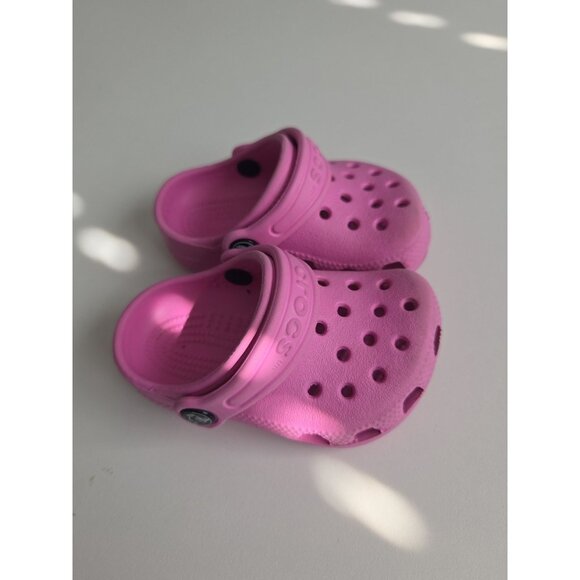 Crocs Baby Girl's Pink Colored Rubber Clogs Child Size 2/3 - Picture 1 of 6
